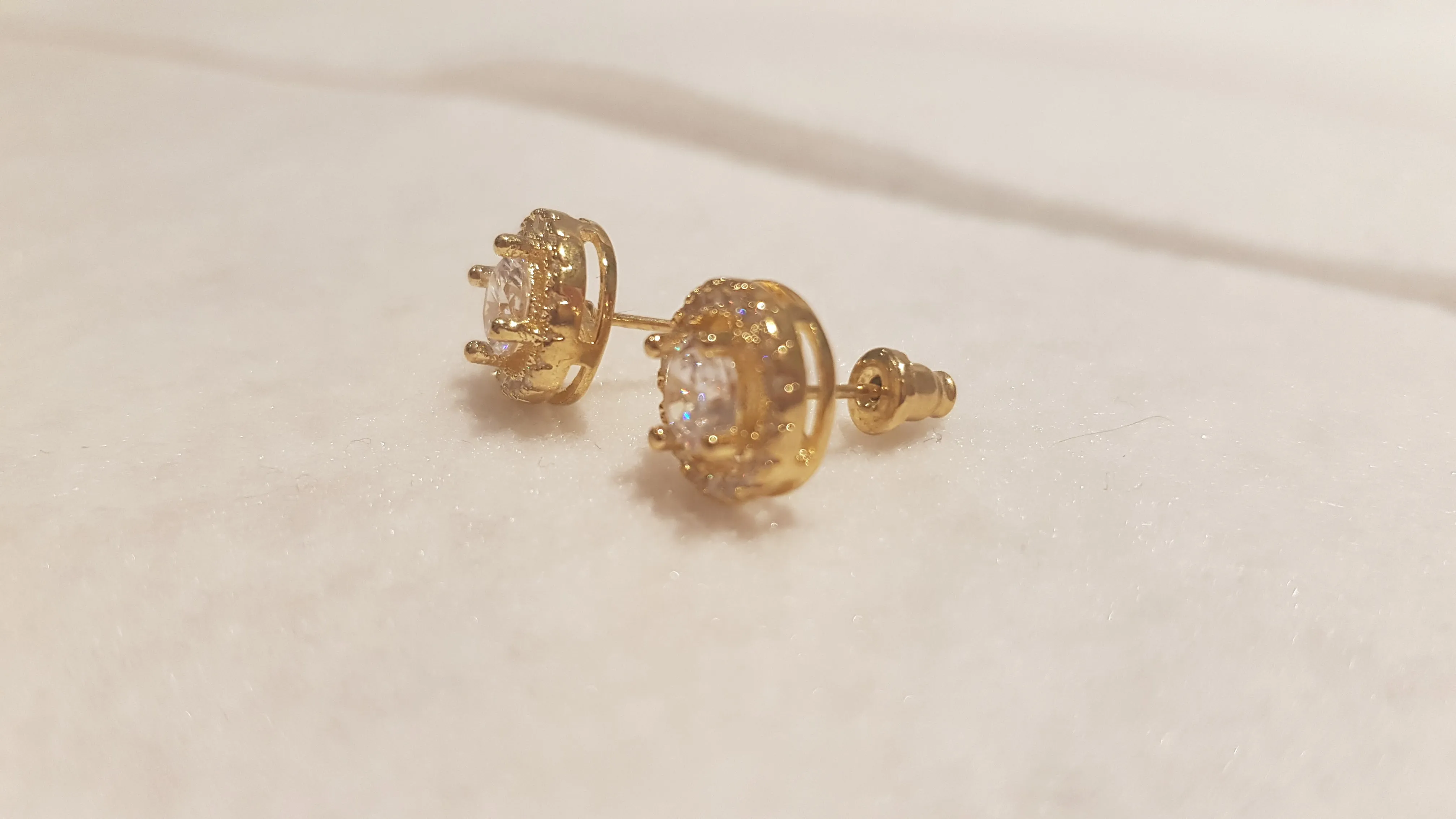 Dainty Round Gold Zarconia Stud Earrings