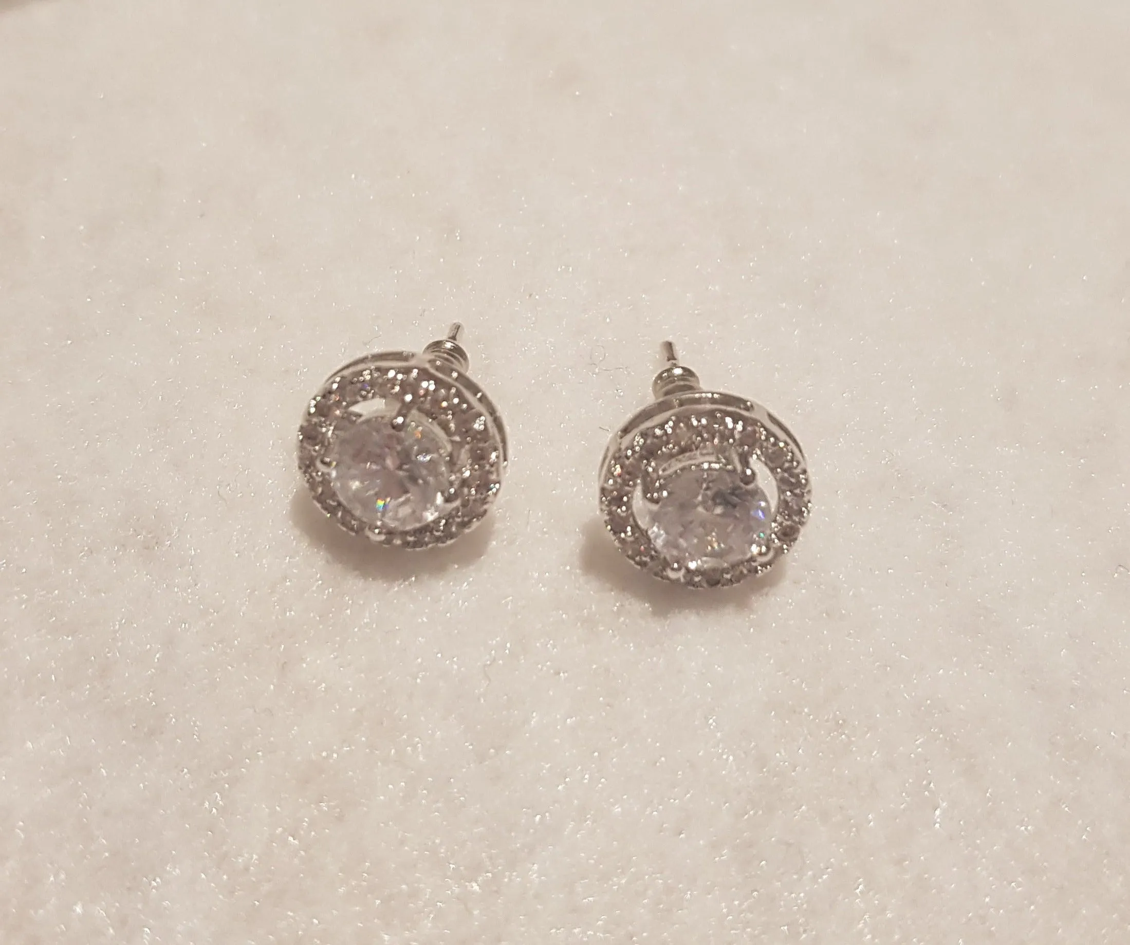 Dainty Round Gold Zarconia Stud Earrings