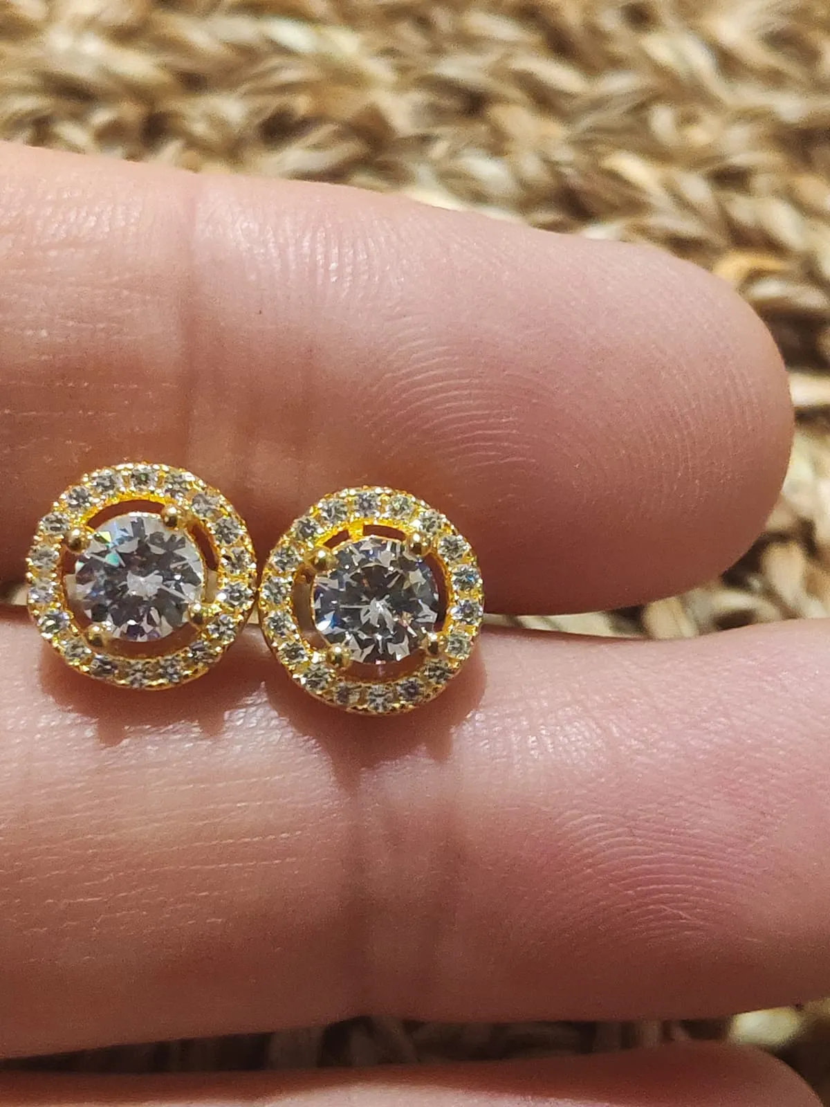 Dainty Round Gold Zarconia Stud Earrings