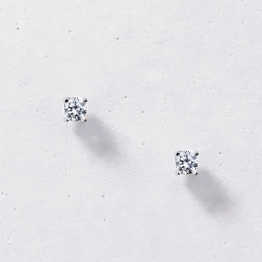 Dainty Round Stud Earrings
