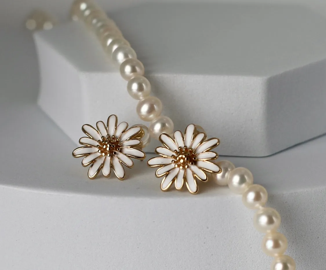 Daisy Stud Earrings