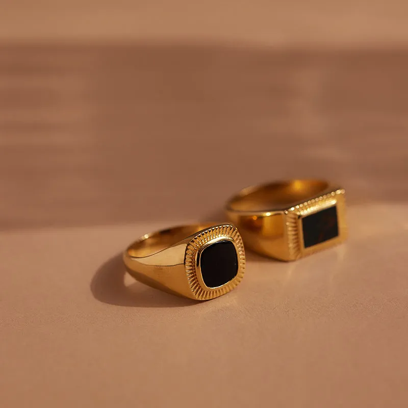 LENNOX BLACK ONYX GOLD RING